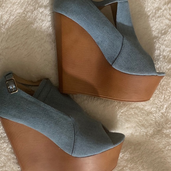 NWOT Nude Wedges - Picture 1 of 6
